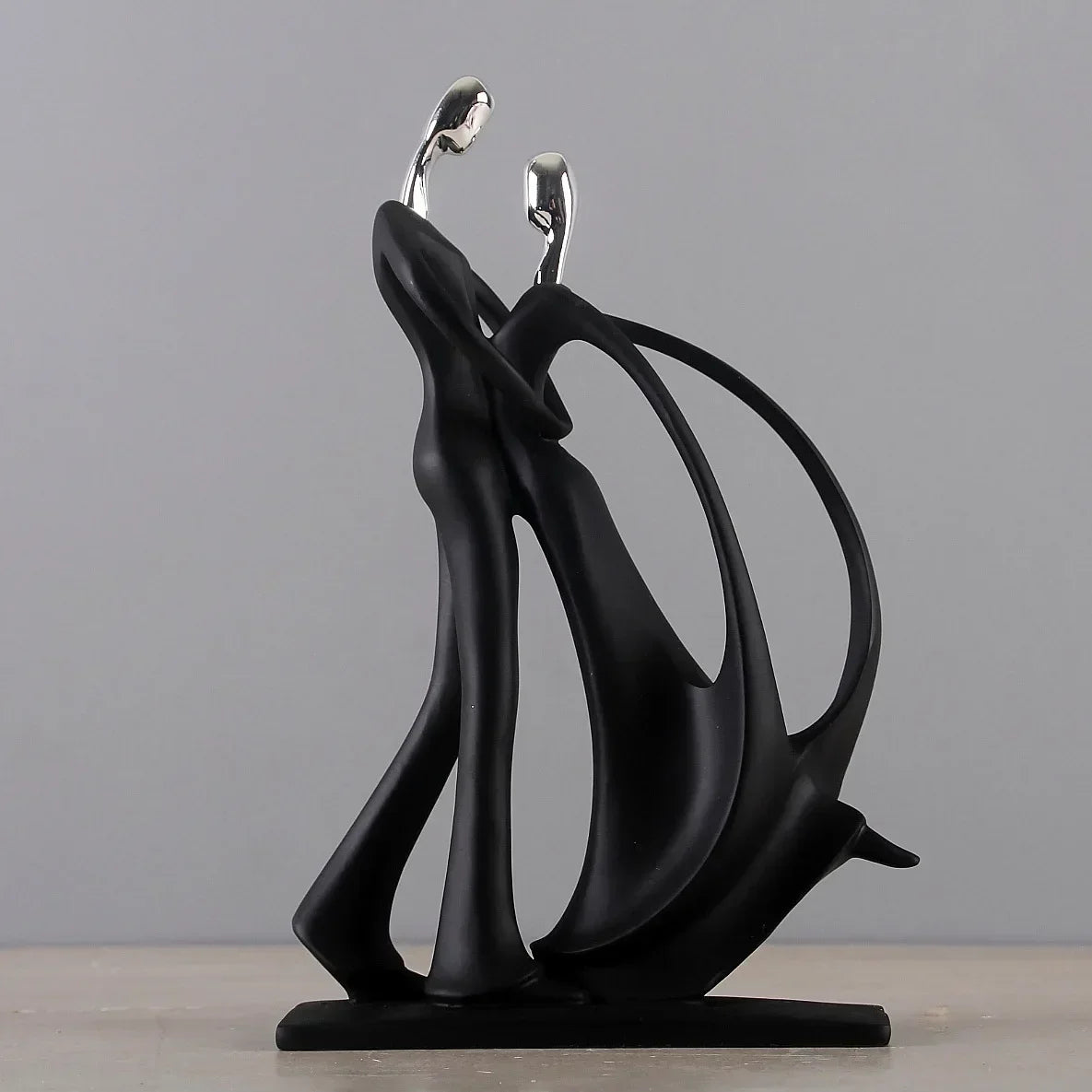 Nordic Art Dancing Couple Resin Figurines - Elegant Home Décor Ornaments for Living Room, Modern Accessories for Home 🕊️✨