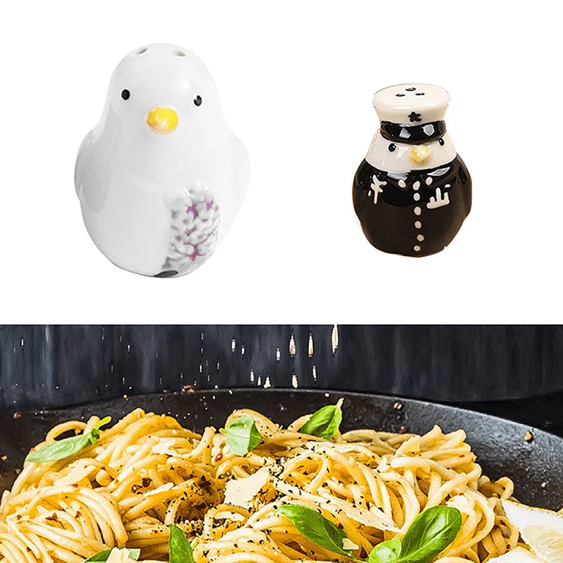 2Pcs Ceramic Penguin Salt & Pepper Shakers – Cute Animal Spice Jars, Cartoon Tabletop Decor for Kitchen & Dining 🎉🐧