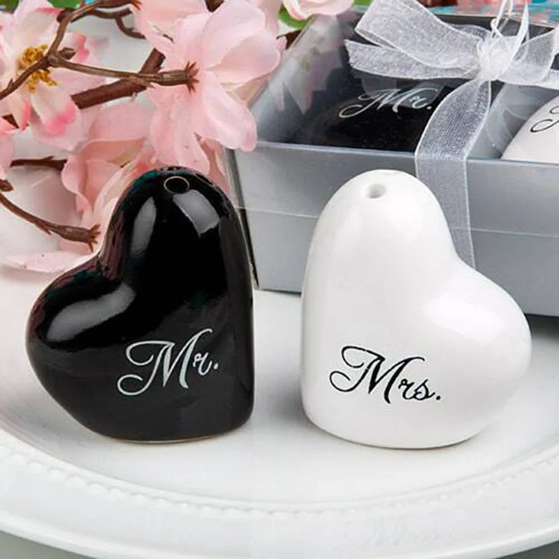 10 Set Heart Shaped Ceramic Salt & Pepper Shakers - Mr. & Mrs. Wedding Favour Souvenirs, Guest Gifts & Home Decor ❤️🎉